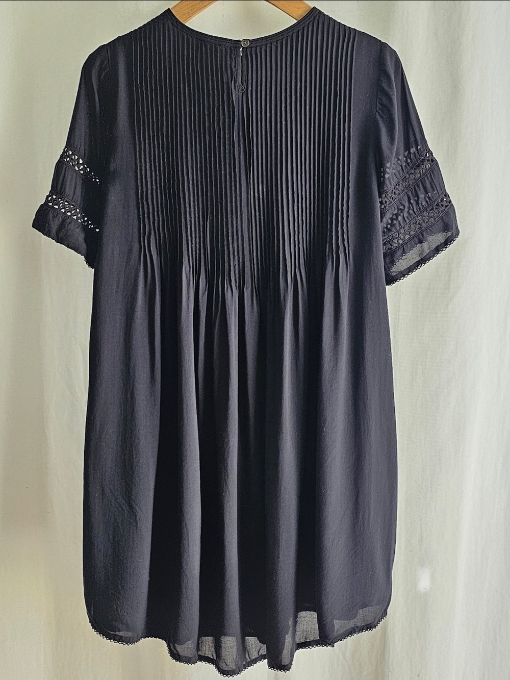 Aritzia Wilfred Black Sonore Embroidery Dress - Picture 7 of 16